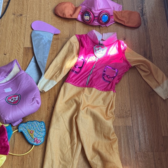 Paw Patrol bundle Custome Size 5-6T - Picture 2 of 3